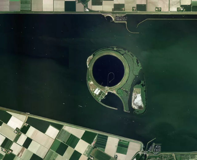 NASA

Asselah, lake inside Dutch lake Ketelmeer. Built in 1999 in order to hold within itself all the garbage, leaving Keteleer one of the cleanest bodies of water.
Translated by «Yandex.Translator»