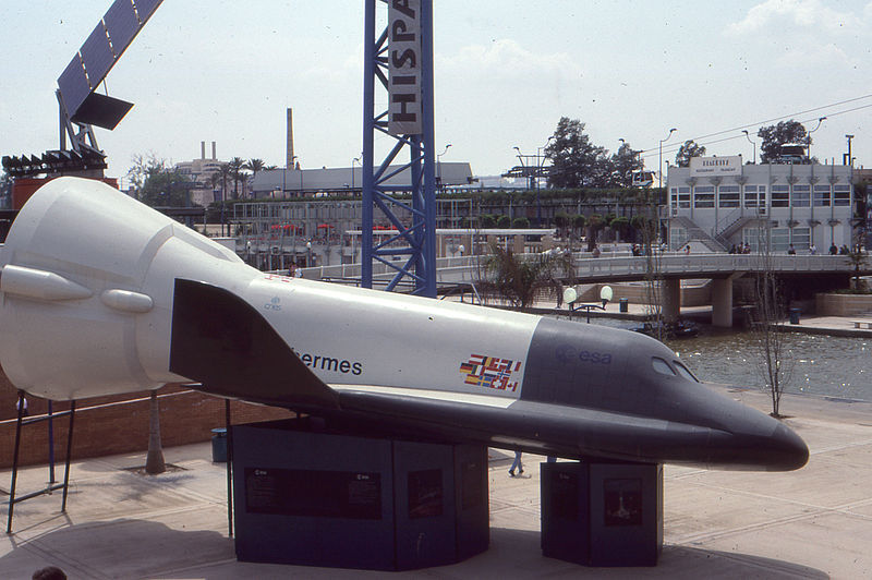 Разрабатывавшийся, но не летавший пилотируемый спускаемый аппарат космический самолёт «Гермес» (ЕКА, 1970—80-е гг.)
