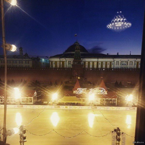 The reflection of the chandelier in the window glass
Translated by «Yandex.Translator»