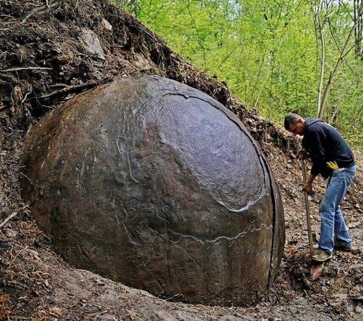 Шар обнаруженный в Боснии
