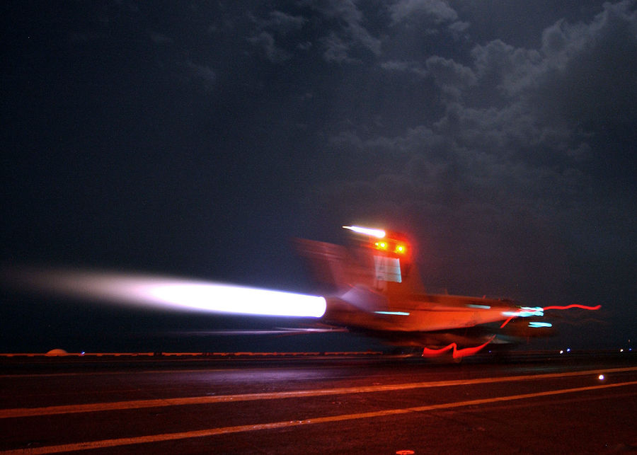 The afterburner of the F/A-18A
Translated by «Yandex.Translator»