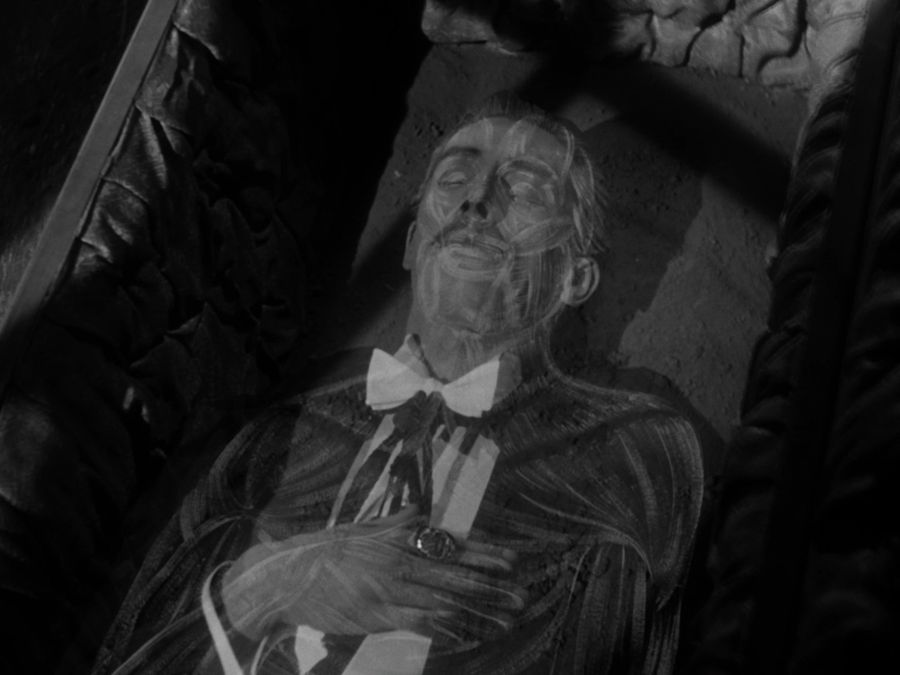 Count Dracula dies (turns into a skeleton) under the influence of daylight