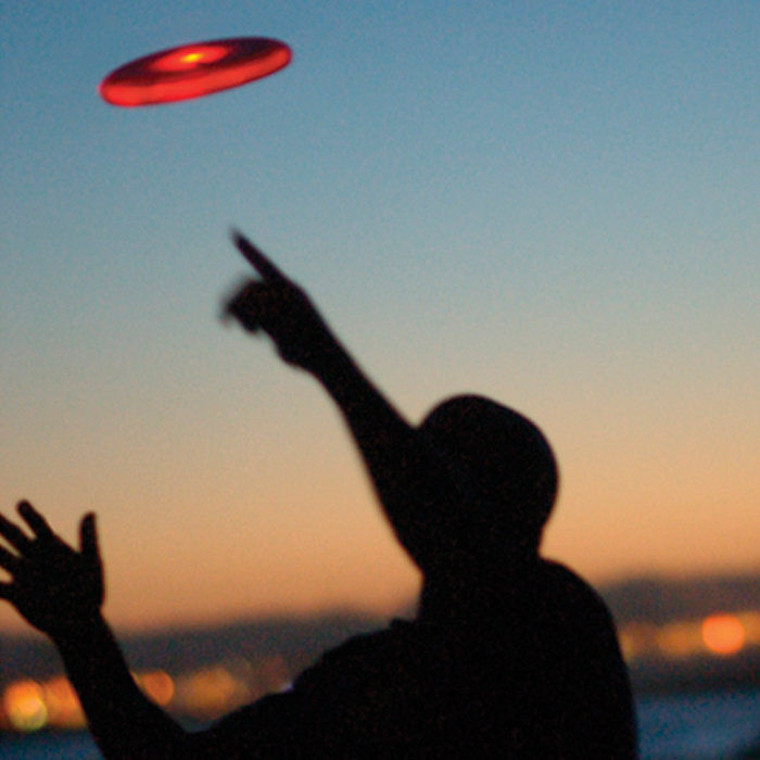 Glowing saucer Frisbee
Sports equipment, which is a plastic disc with curved edges with a diameter of 12-25 centimeters. The disk is made in such a way that his flight created a lifting force that allows you to throw discs at a considerable distance and with great accuracy. There are models with led illumination of various colours.
Translated by «Yandex.Translator»