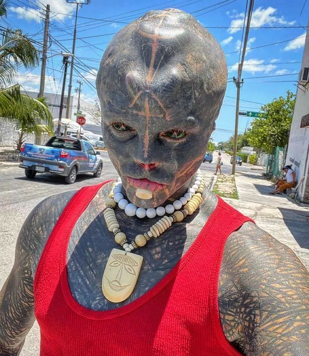 Anthony Loffredo aspira a ser un alienígena negro (Imagen: the_black_alien_project / Instagram)