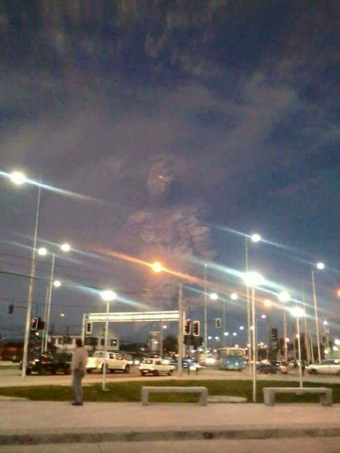 Una nube de ceniza volcánica en Chile es como un monstruo gigante causado desde el inframundo