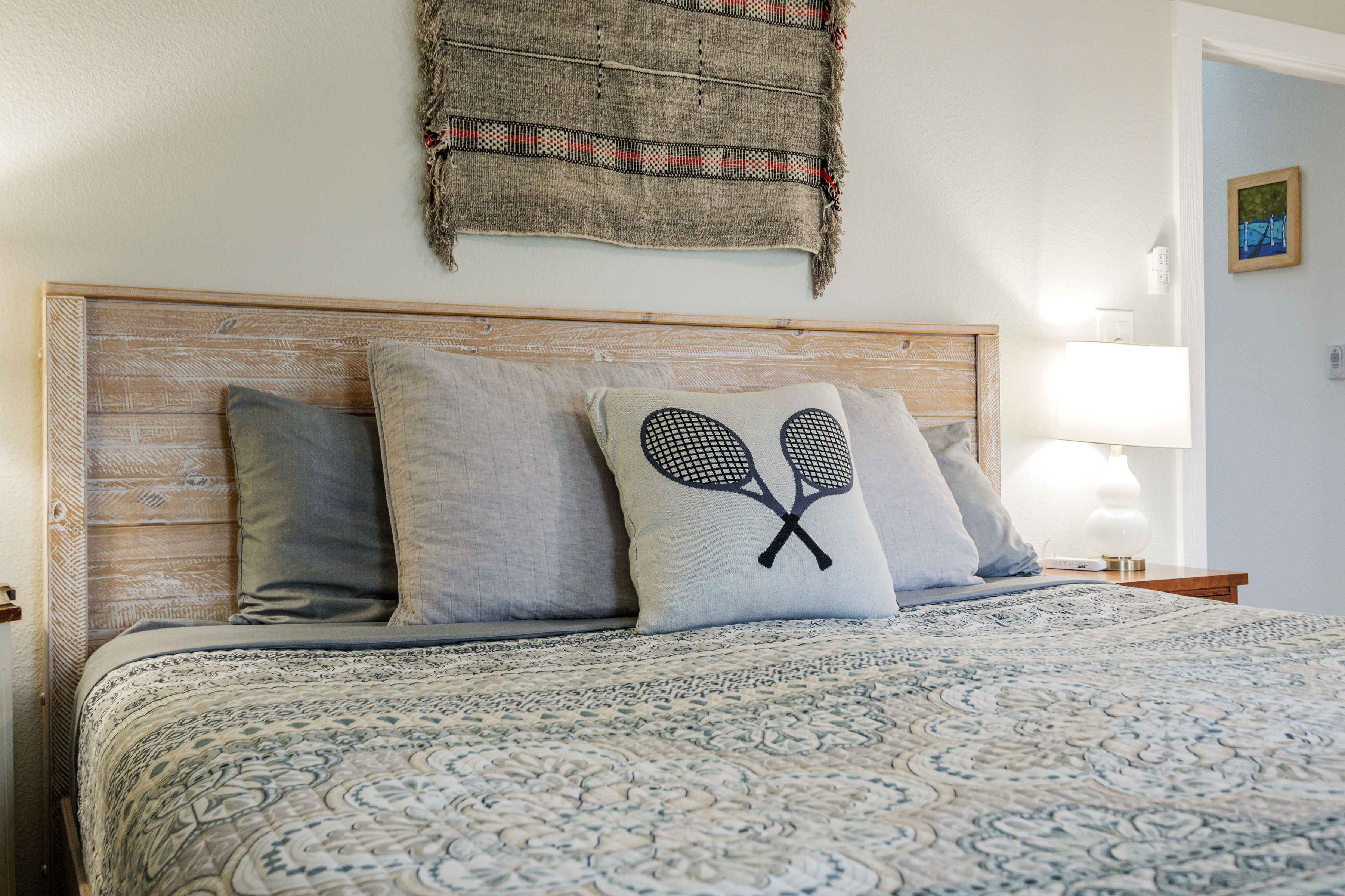 Bedroom 1 - king bed