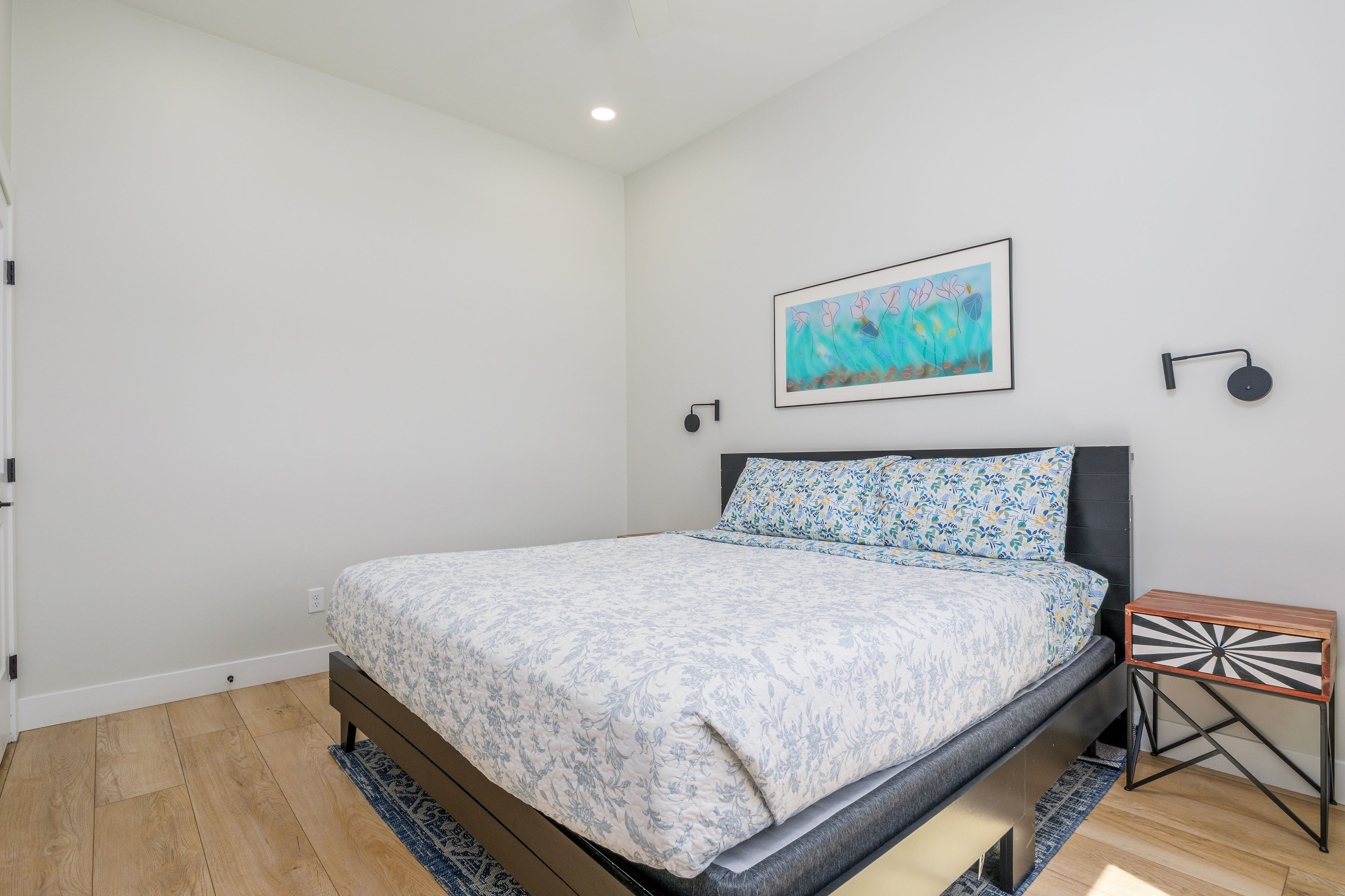 Bedroom 1 - king bed