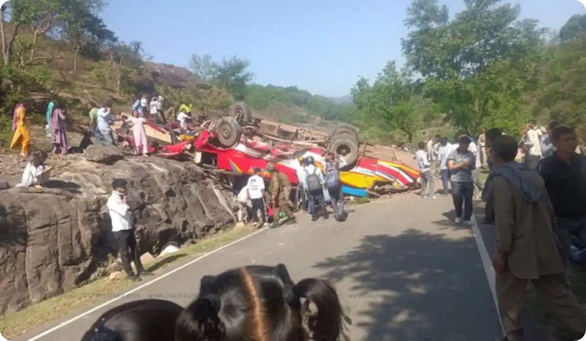 Udhampur Bus Accident: 15 Killed, 20 Injured After Bus Falls Into Gorge in J&K