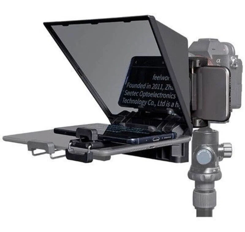 Mobile teleprompter with Ipad