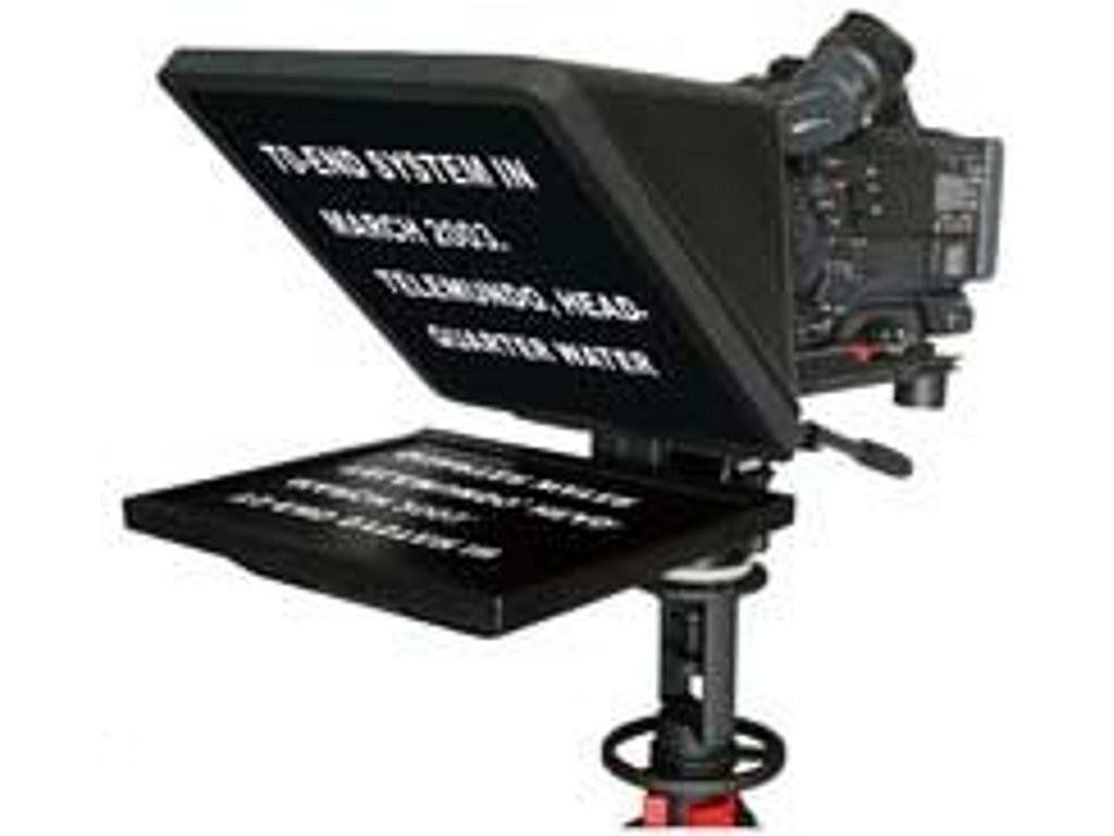 Teleprompter Full Setup with Operator