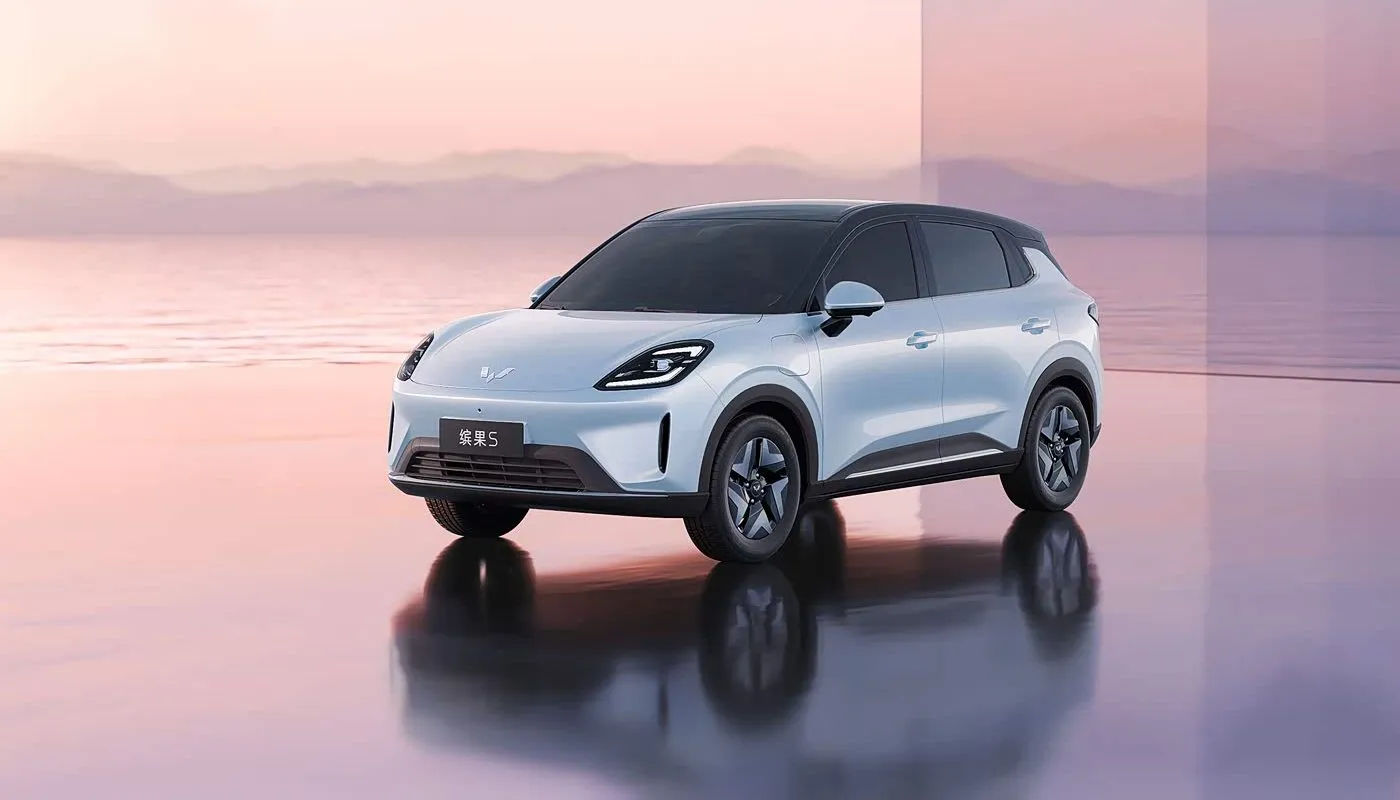 Discover the MG Binguo EV with its range, features, design and urban driving performance in this detailed and user-friendly review.