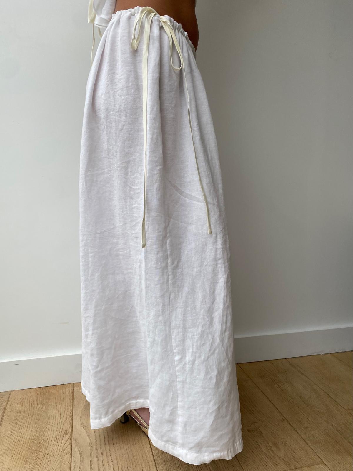 Adjustable White Linen Trousers 8