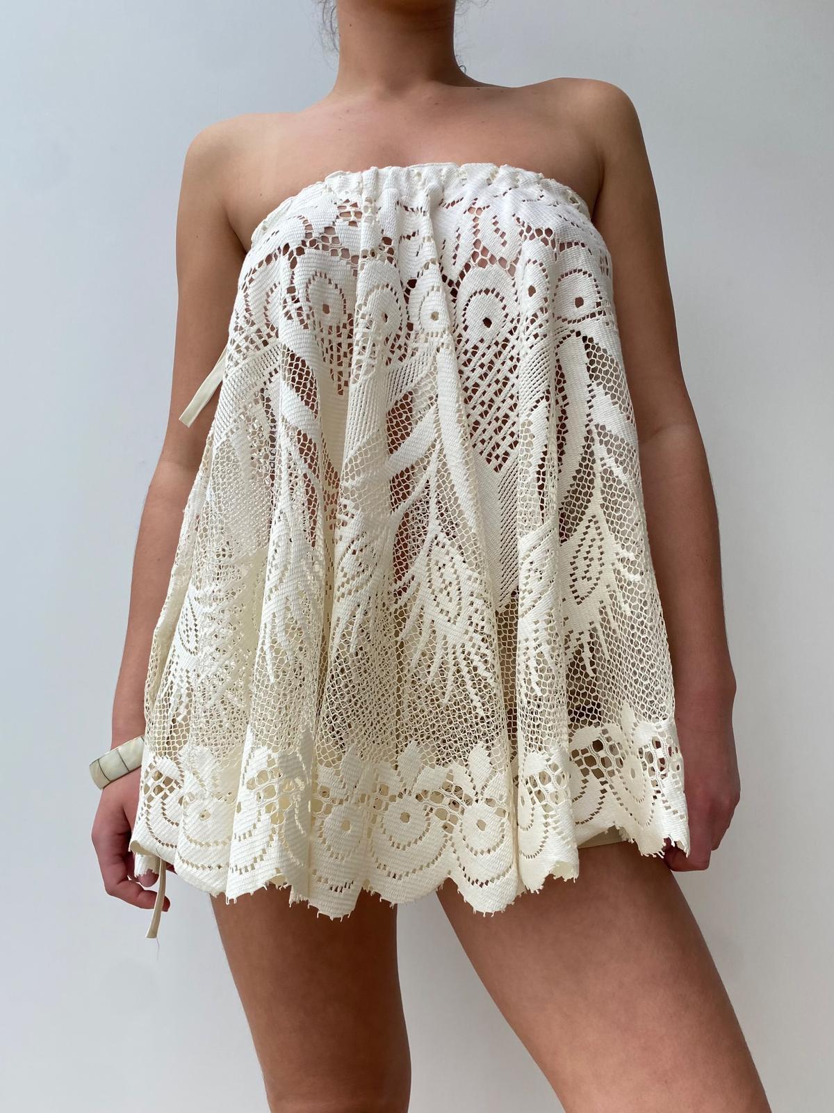 Midi Skirt – Off-White Lace Bustier