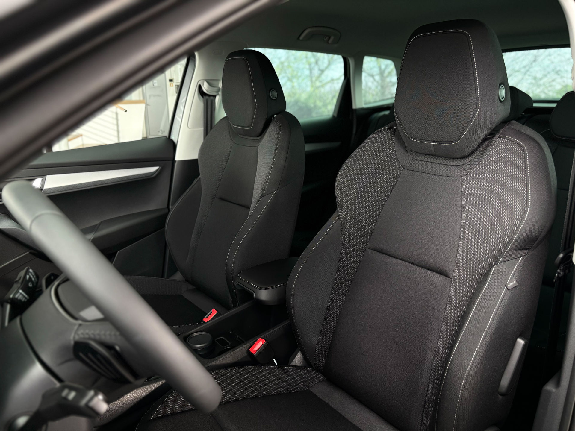 1D4AFE07-46CC-452E-B852-B93E1B5F65F1