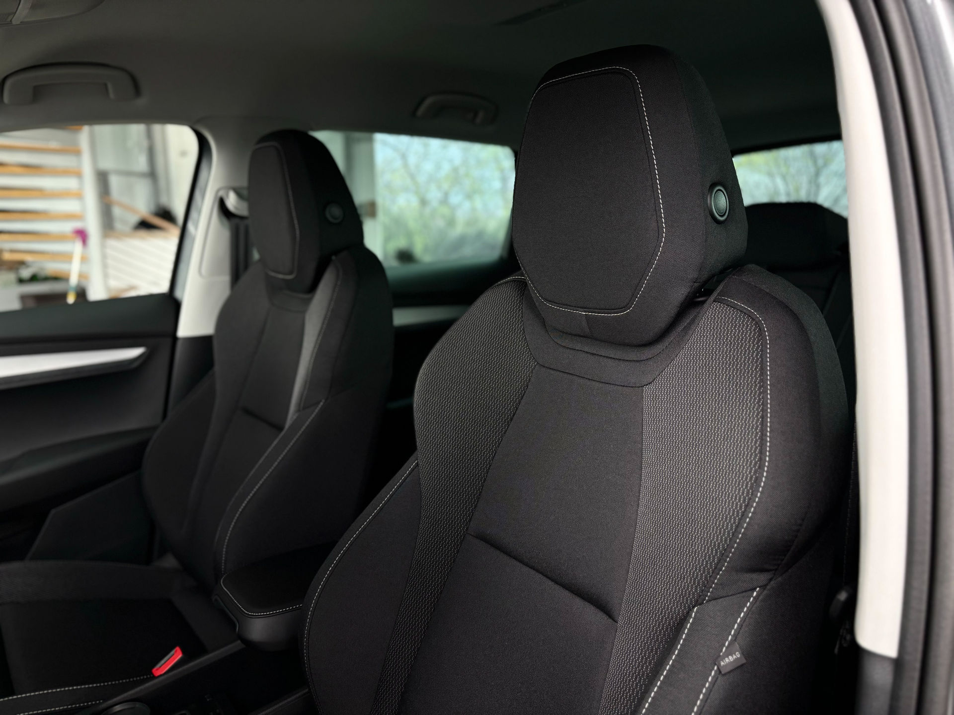 48C34357-0F45-4BEA-BD24-A74E0A3350C8