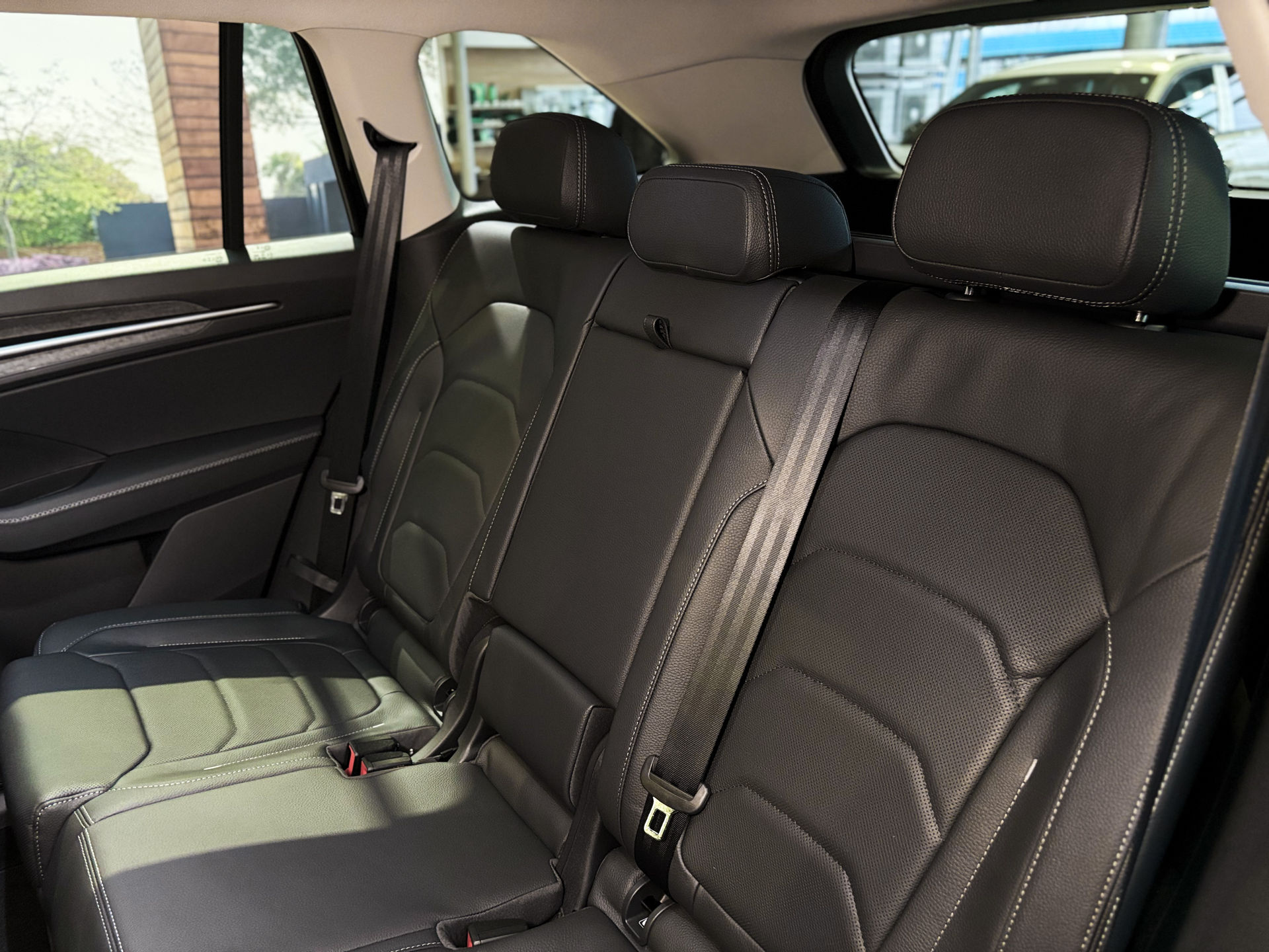 D157821E-7B77-4FE4-AD03-E0491D2461AD