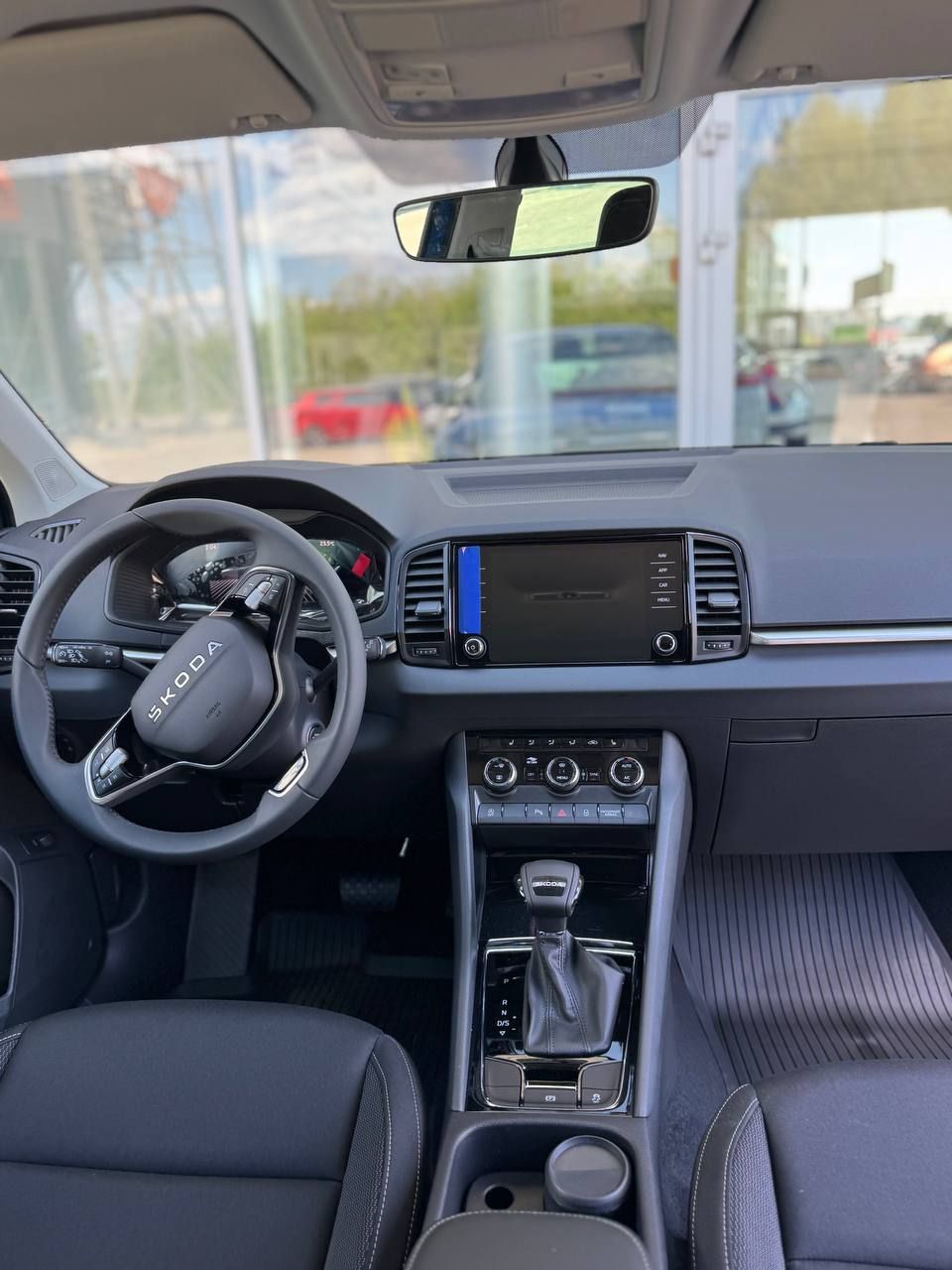 photo_5305502560662188584_y