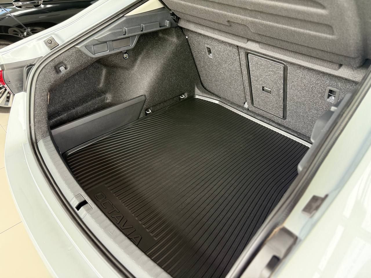 photo_5258207317101509222_y