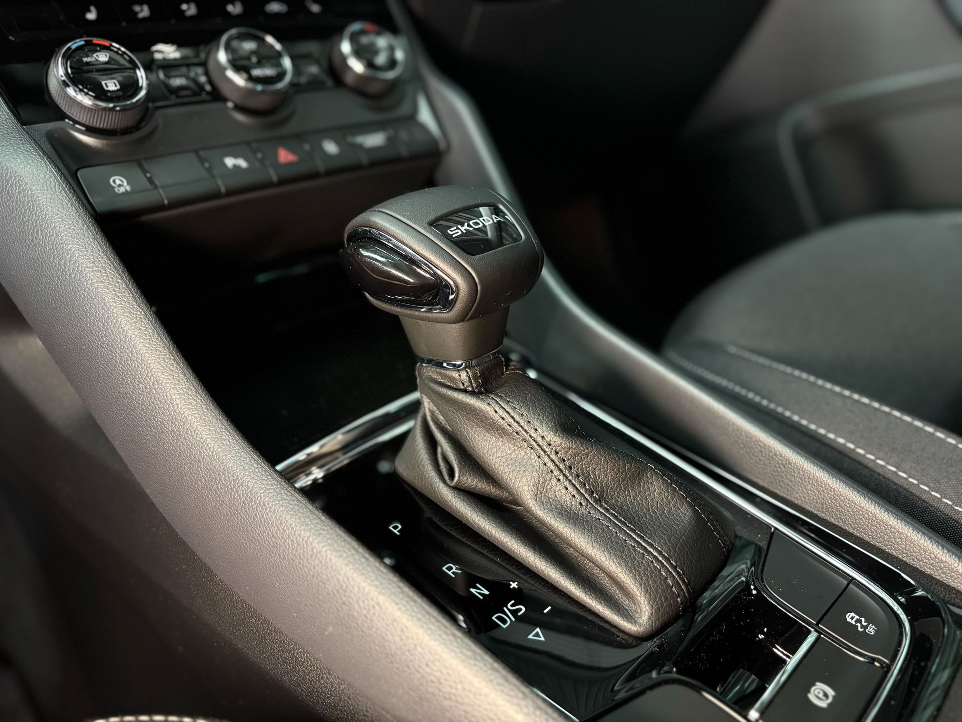 57B7436D-4531-4F5A-820D-DF18A442FC41