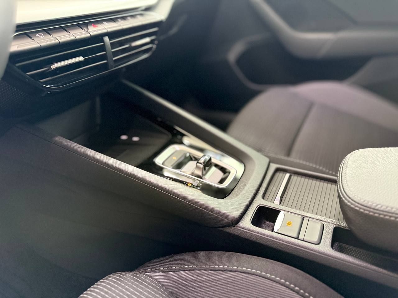 photo_5258207317101509227_y