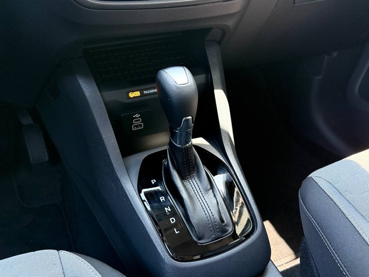 photo_5433961386058316451_y