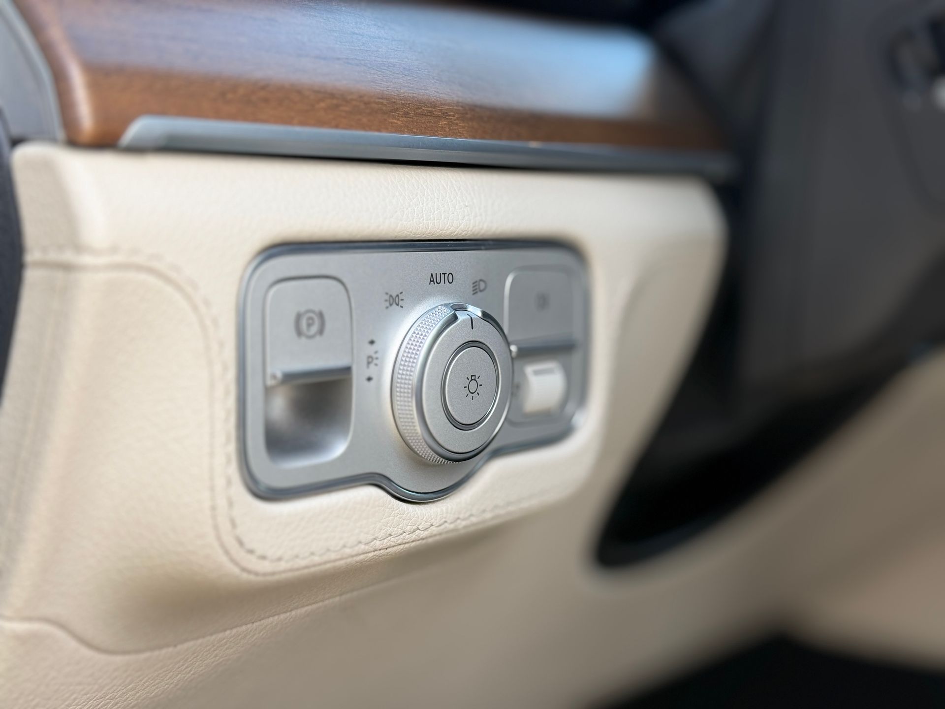 Mercedes-Benz GLE Base 2019 — Фото 14