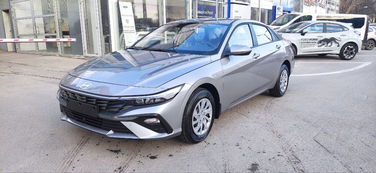 photo_5357370754690913287_y