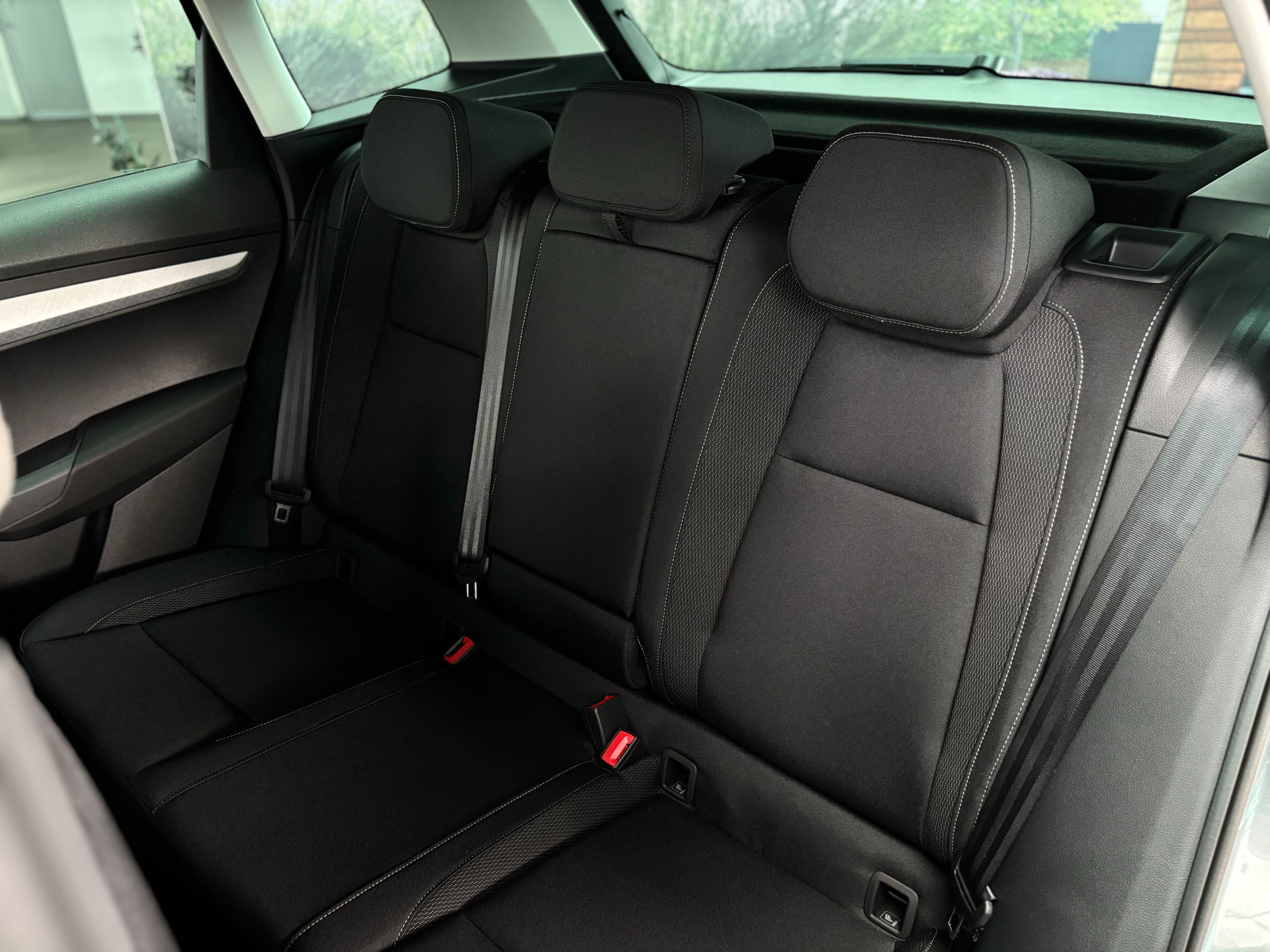 6963A92B-B62E-4865-9443-9AAC96889785