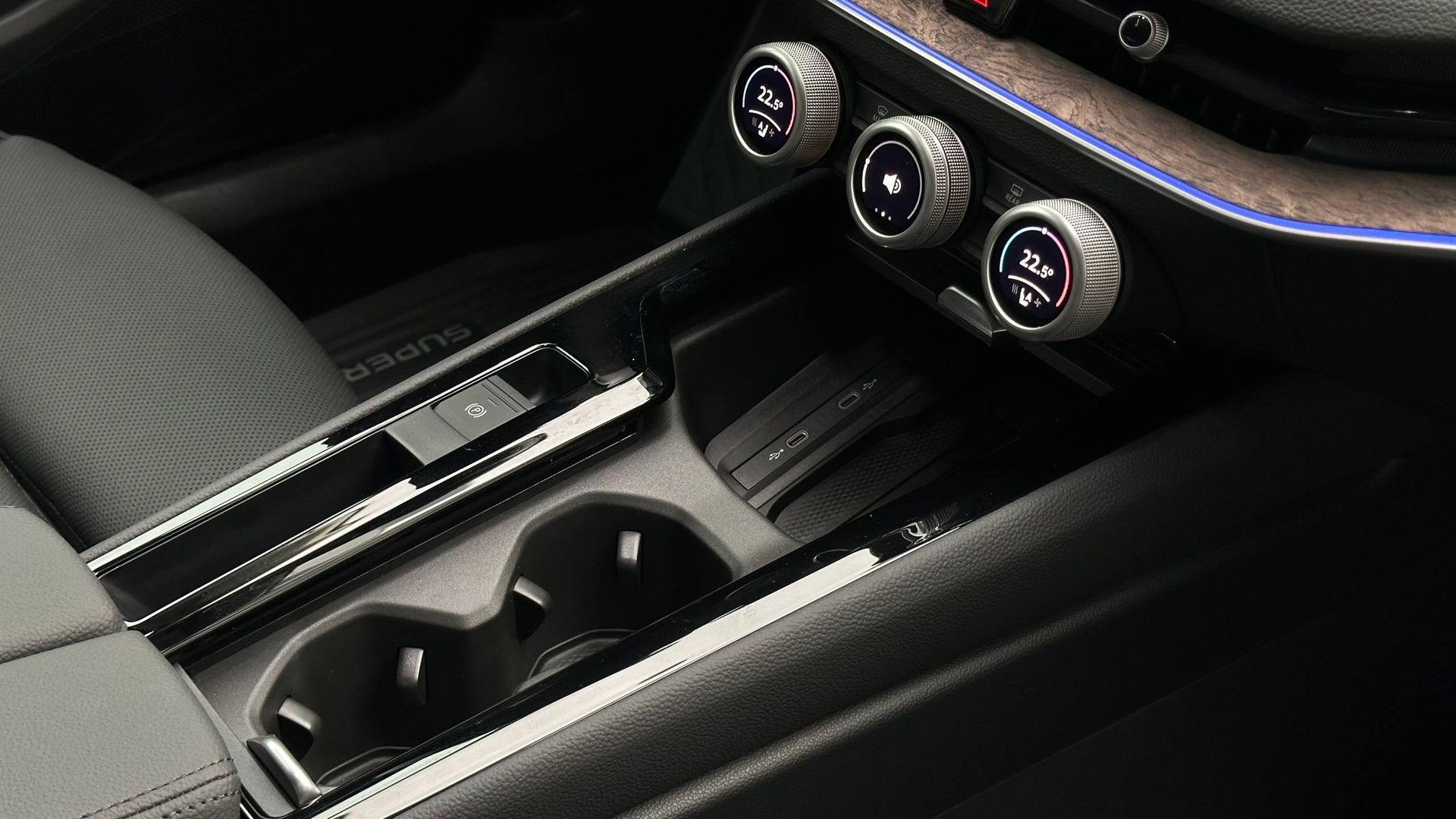 24a4fd59-6d3b-47b4-9140-5fb870227dde.jfif