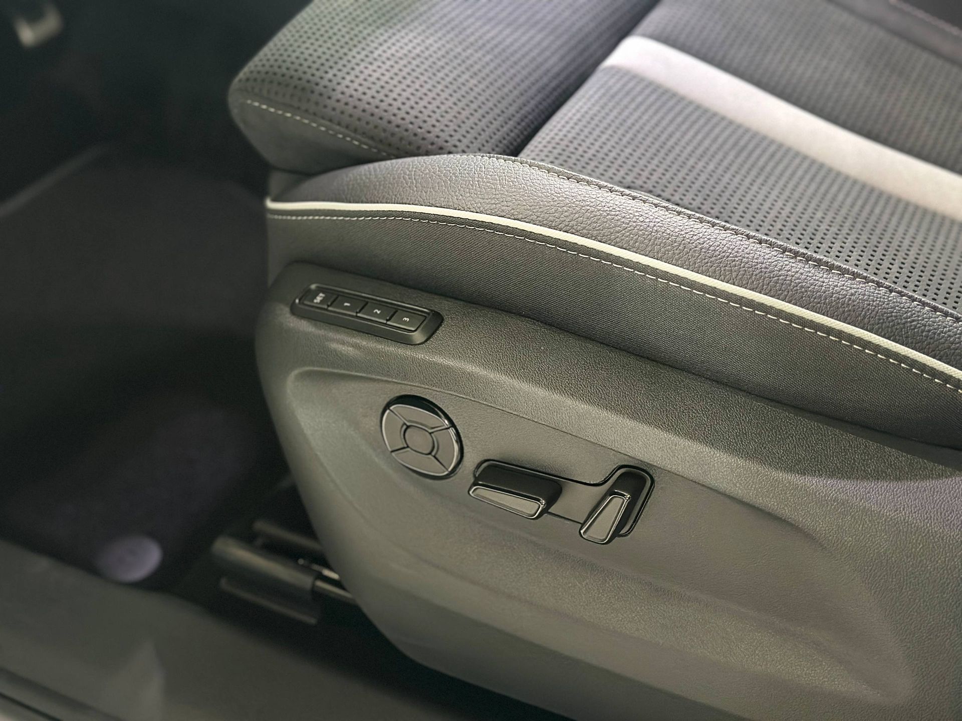 photo_17_2025-12-12_14-52-41