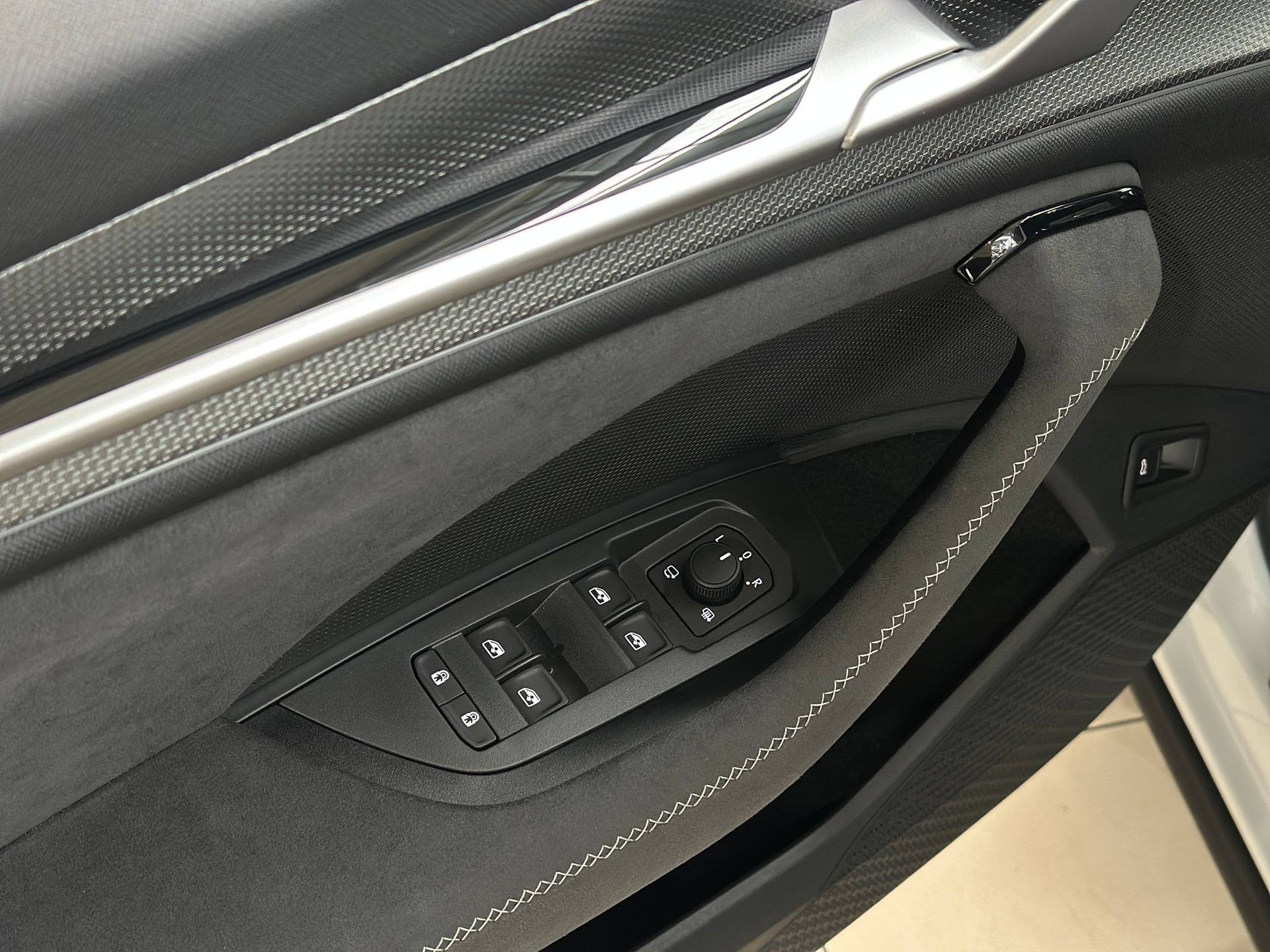 photo_16_2025-12-12_14-52-41