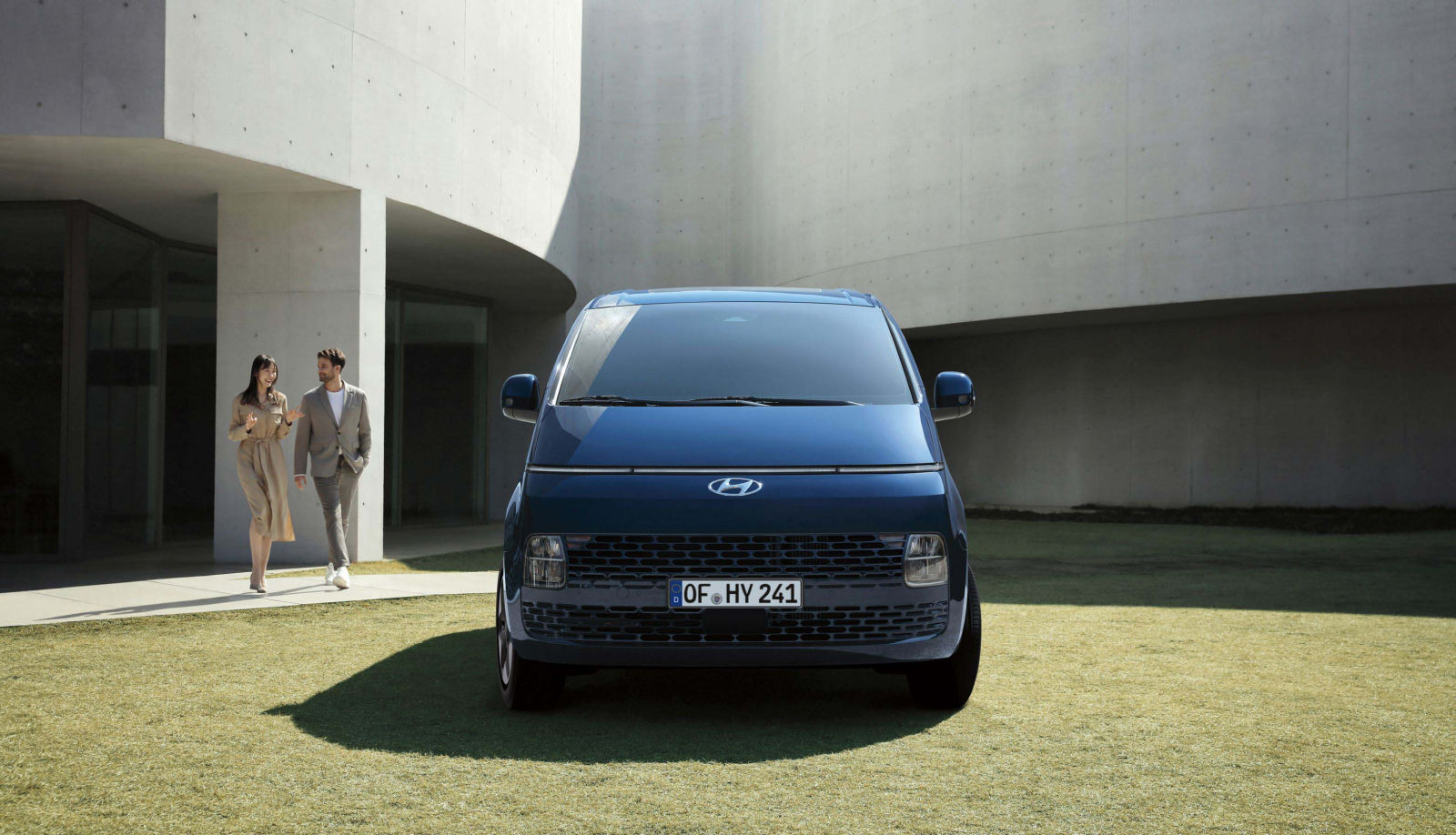 Hyundai_iRange_09B_i30_HB12