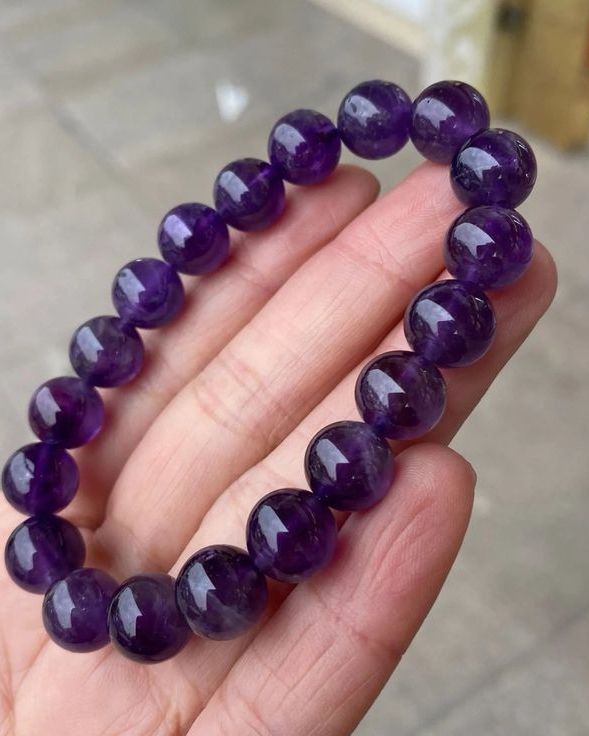 Amethyst Bracelet for calmness, clarity and spiritual healing