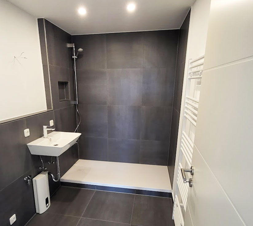 Fliesenverlegen-in-Bad-und-WC Fliesenverlegen in Bad und WC für Privat und Gewerberäume