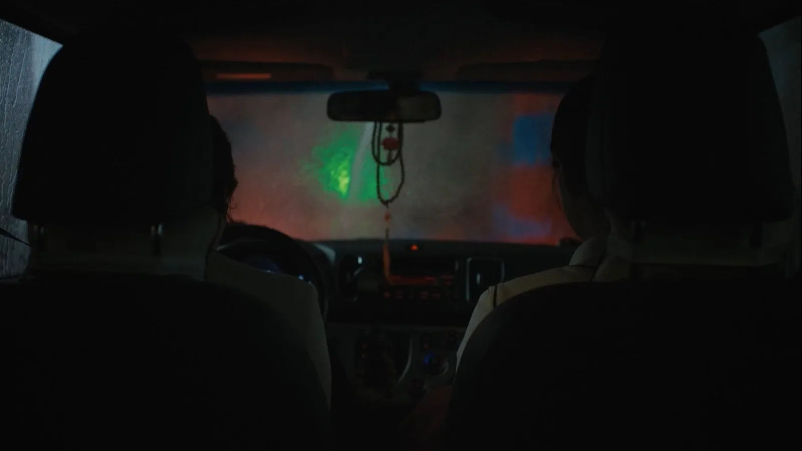 Escena de la película The World of Love (Yoon Ga-eun, 2025)