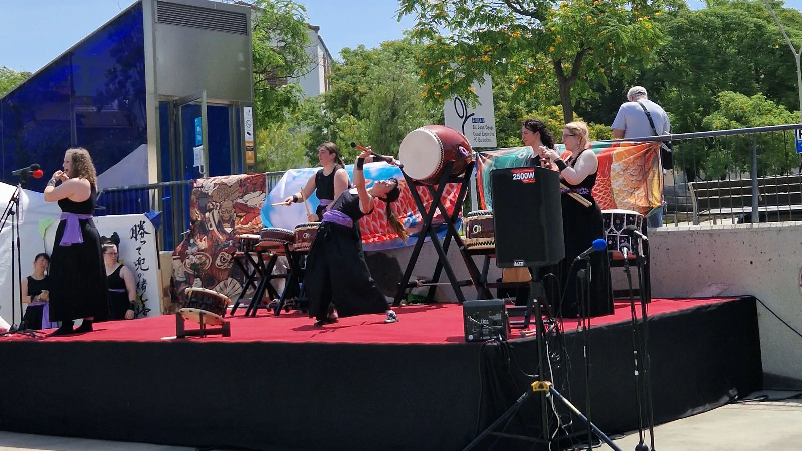 Murasaki Taiko durante su actuación en Kodomo no Hi en Sant Feliu del Llobregat
