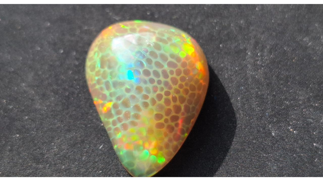 19 Ct Natural Ethiopian Wollo Opal