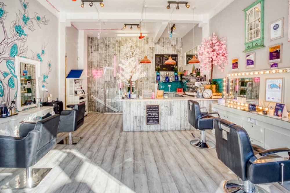 Top 10 Hairdresser Chairs to Rent