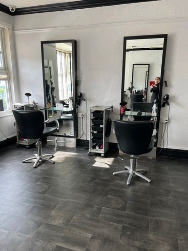Rent a Hairdressing Chair/Therapy Room/Nail Station/clinic room - in Leicester, England United Kingdom- listed on UK Therapy Rooms. Rent a Hairdressing Chair/Therapy Room/Nail Station/clinic room - in Leicester, England United Kingdom- listed on UK Therapy Rooms.