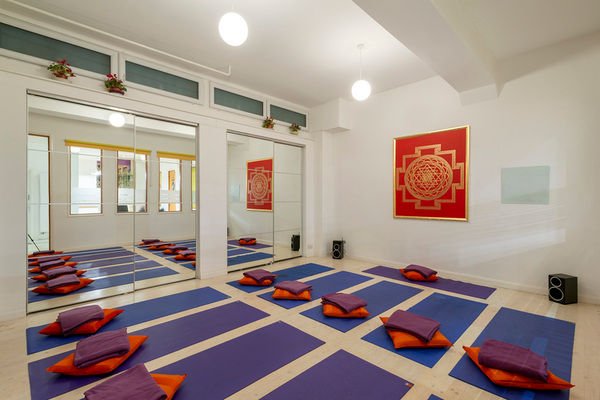 Yoga studio hire London - Central YMCA Club