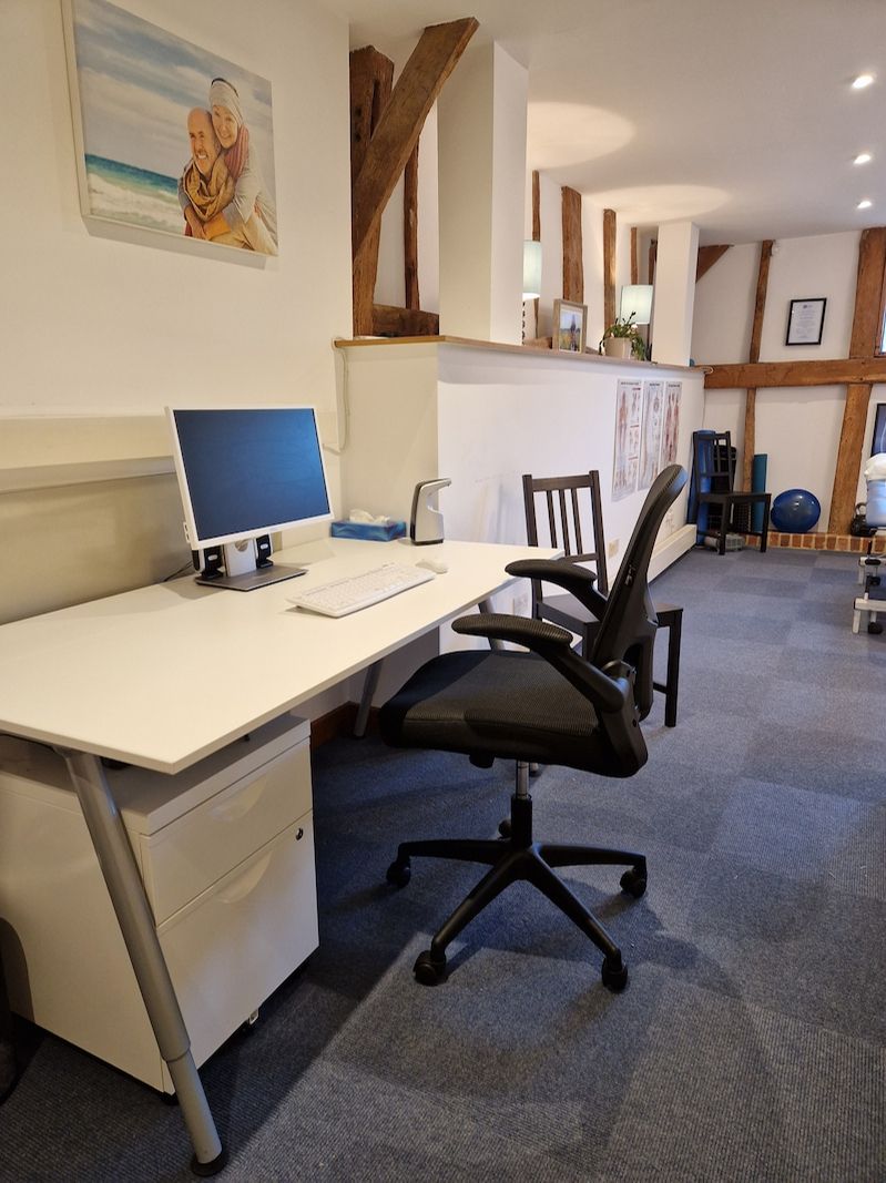 Therapy Room Rental at Outline Health Osteopathy in Farnham, England
