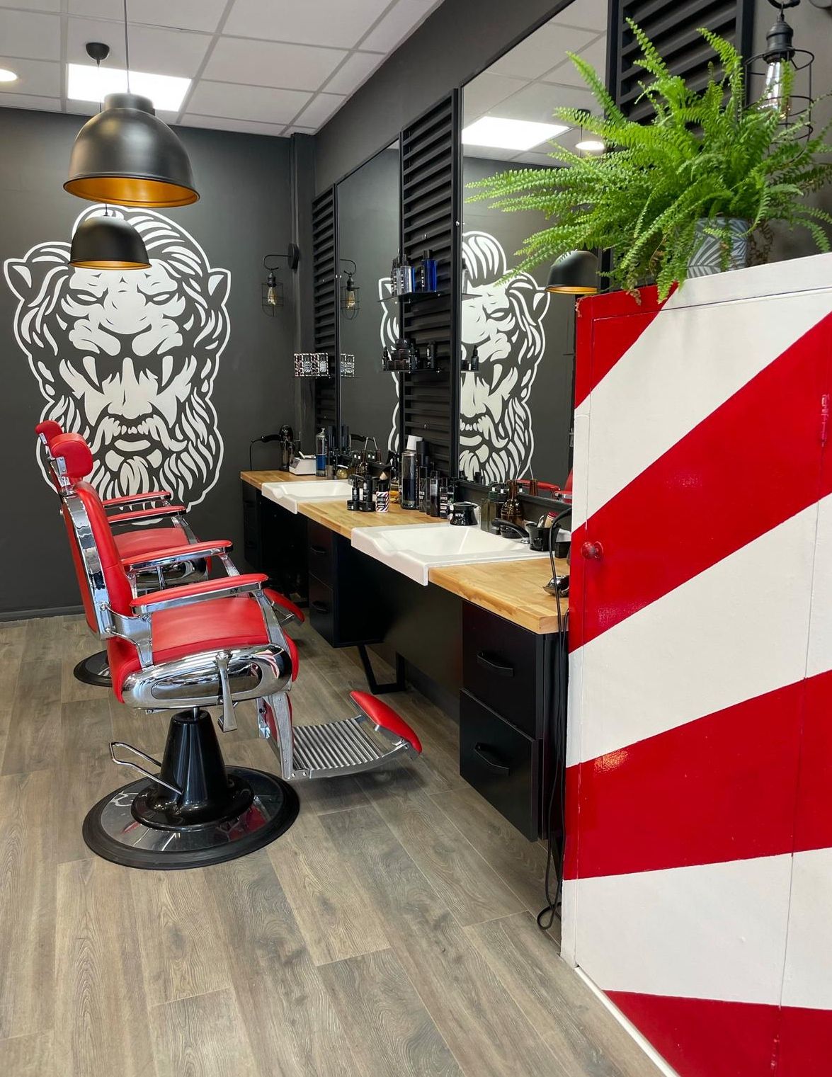 Barbershops Near Me in Hampstead  Find Best Barbers Open Near You!