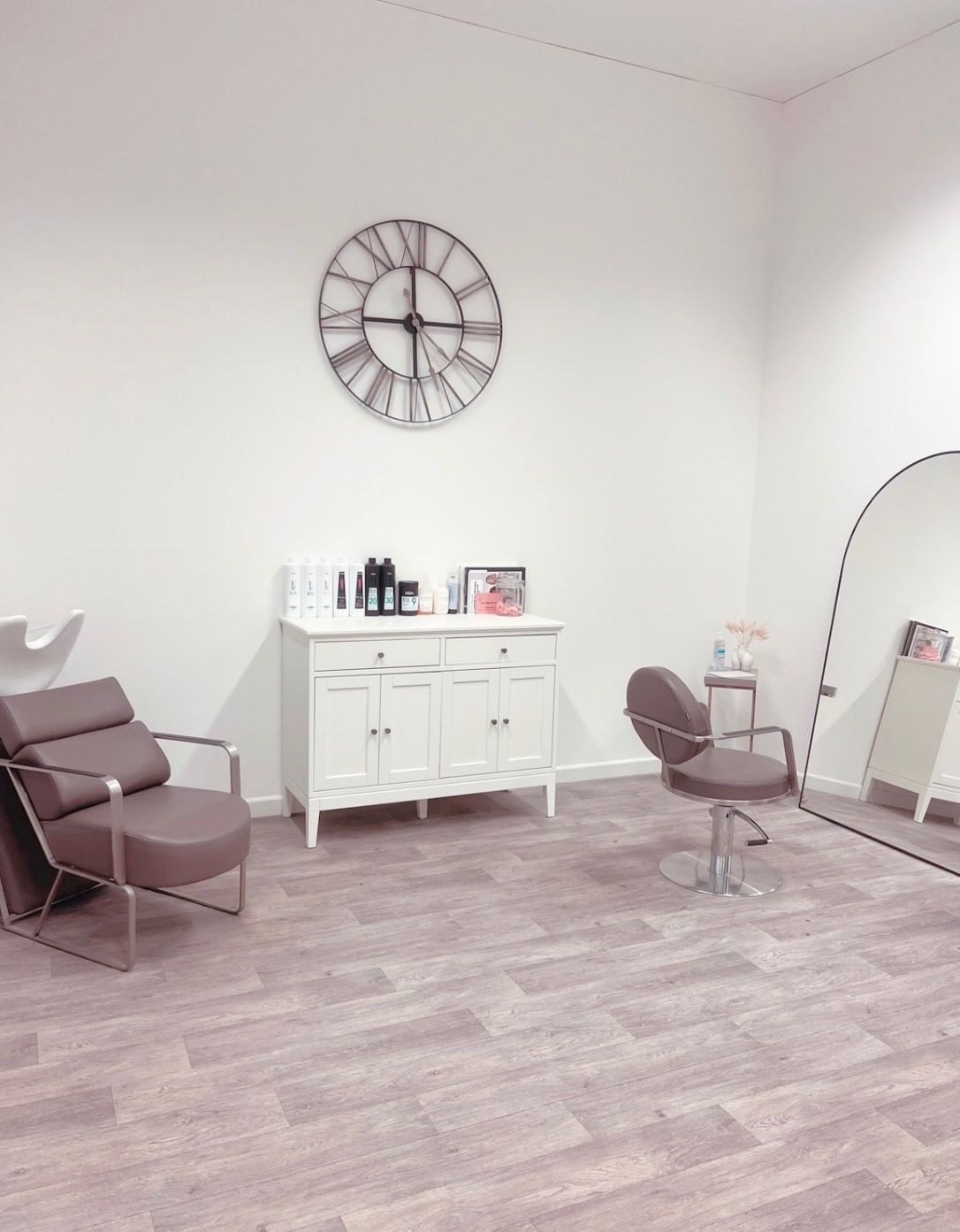 Hairdresser Chair or Beauty Chair To rent in Rainworth, England
