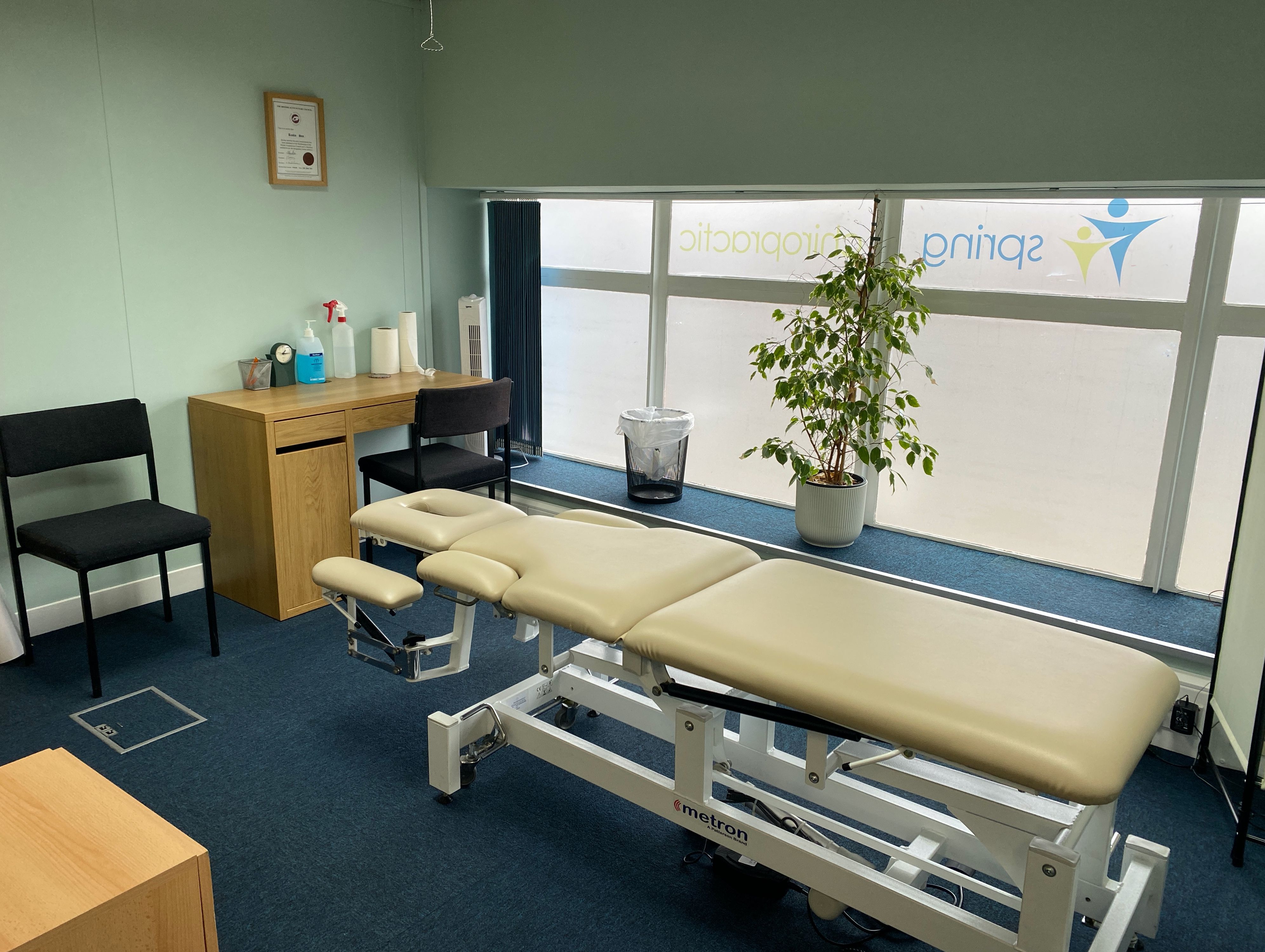 Therapy Room in Chiropractic Clinic to Rent in Southampton, England United Kingdom listed on