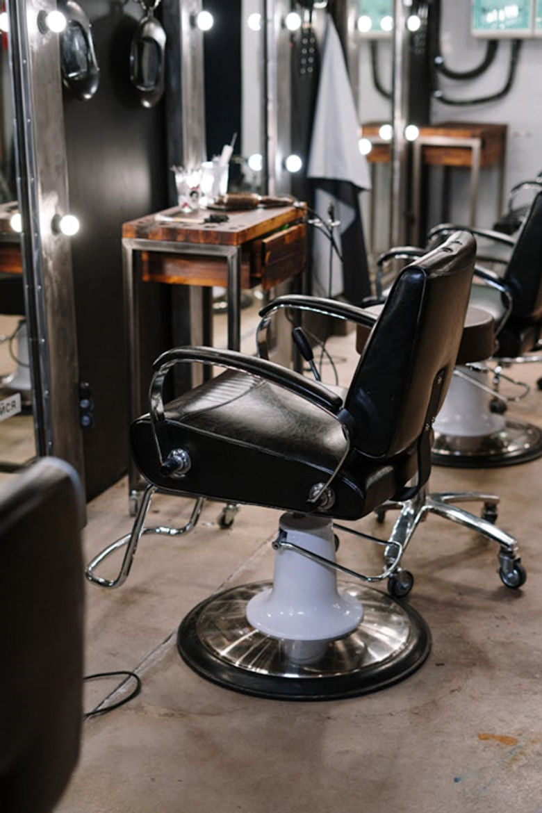 Barber Chair Rental: Tips and Advice