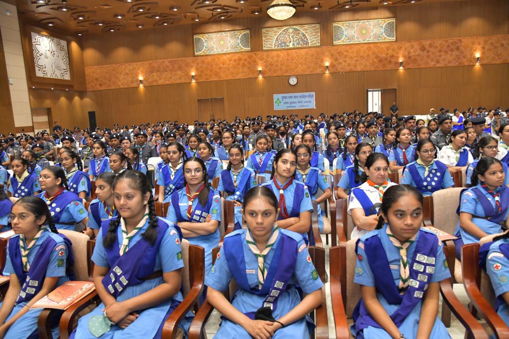 ૧,૬૬૭ સ્કાઉટ્સ ગાઈડ્સને રાજ્ય પુરસ્કાર અર્પણ કરાયા 2 WhatsApp%20Image%202023 12 28%20at%204.35.42%20PM