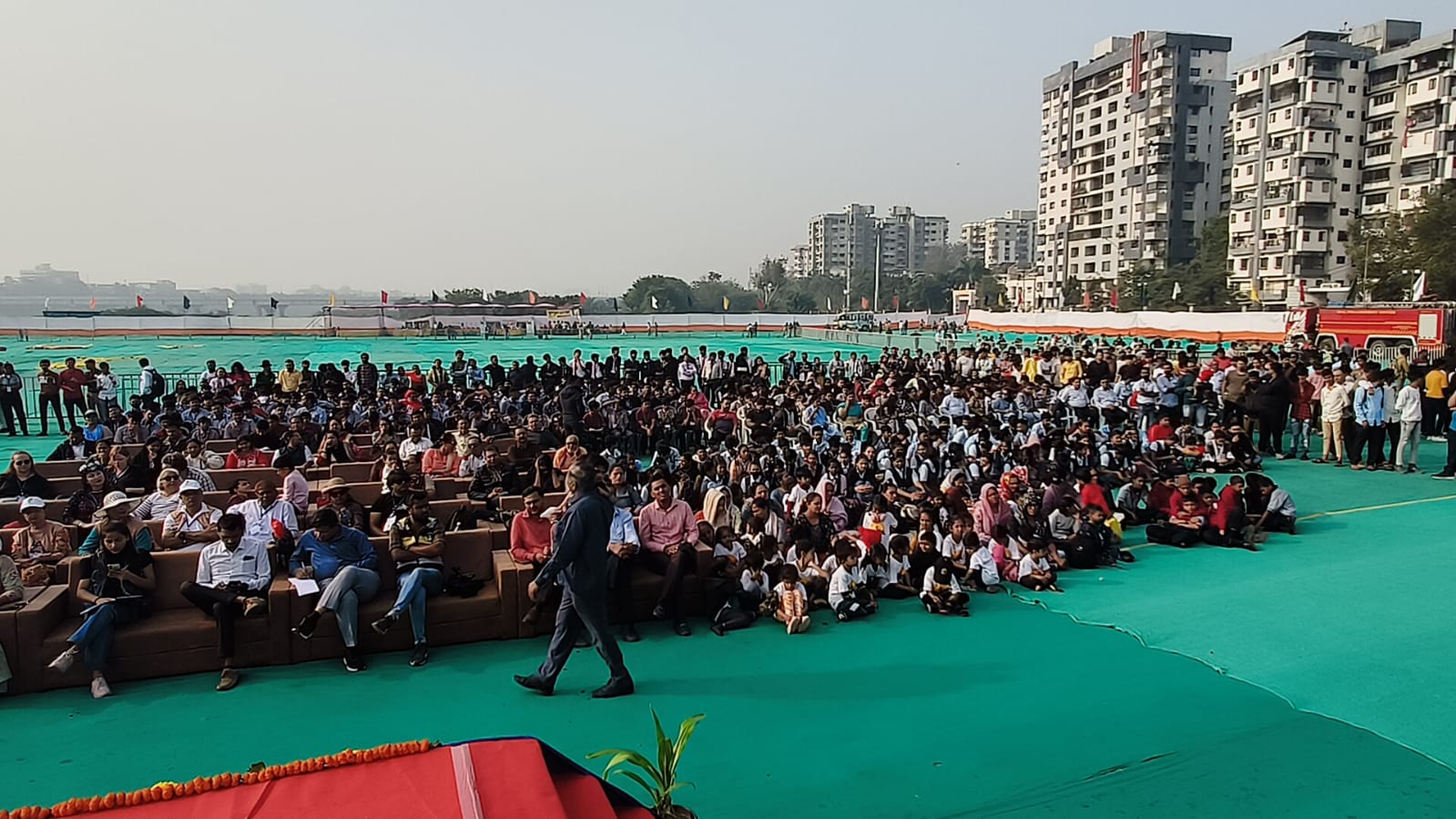 અડાજણ રિવરફ્રન્ટ ખાતે આંતરરાષ્ટ્રીય પતંગોત્સવ યોજાયો 2 WhatsApp%20Image%202024 01 10%20at%2009.58.30 520daf98