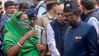 Sandeshkhali Row: સંદેશખાલીમાં શું થઈ રહ્યું છે? શાહજહાં શેખ પર શું છે આરોપ, કેમ છે ભાજપ-ટીએમસી સામસામે?