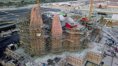 UAE's First Hindu Temple: મંદિર માટે મુસ્લિમ દેશે દાનમાં આપી જમીન, આવી છે આ સંકલ્પનાને સાકાર કરવાની 27 વર્ષીય સફર
