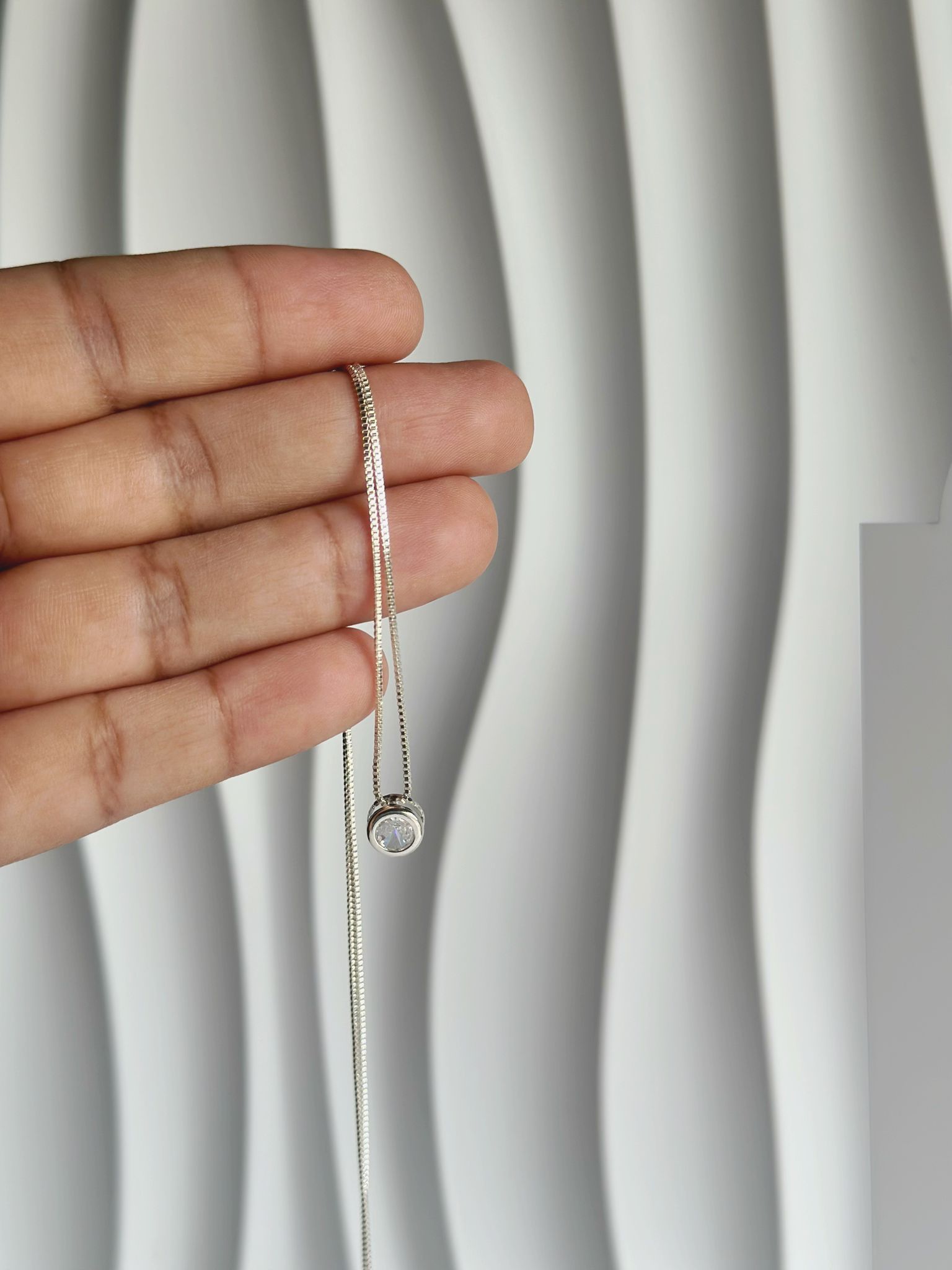 collar punto de luz - Vista alternativa